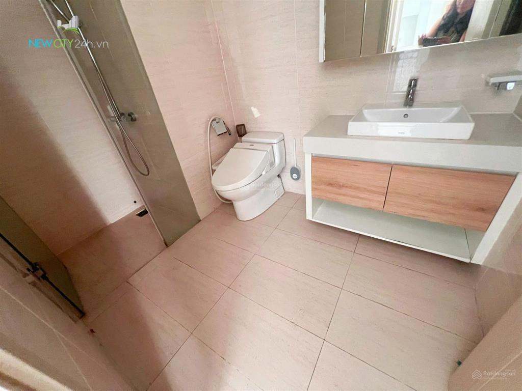 New city thủ thiêm | cho thuê 3pn ntcb  nhà trống, bếp toilet full, 4ml & rèm cửa