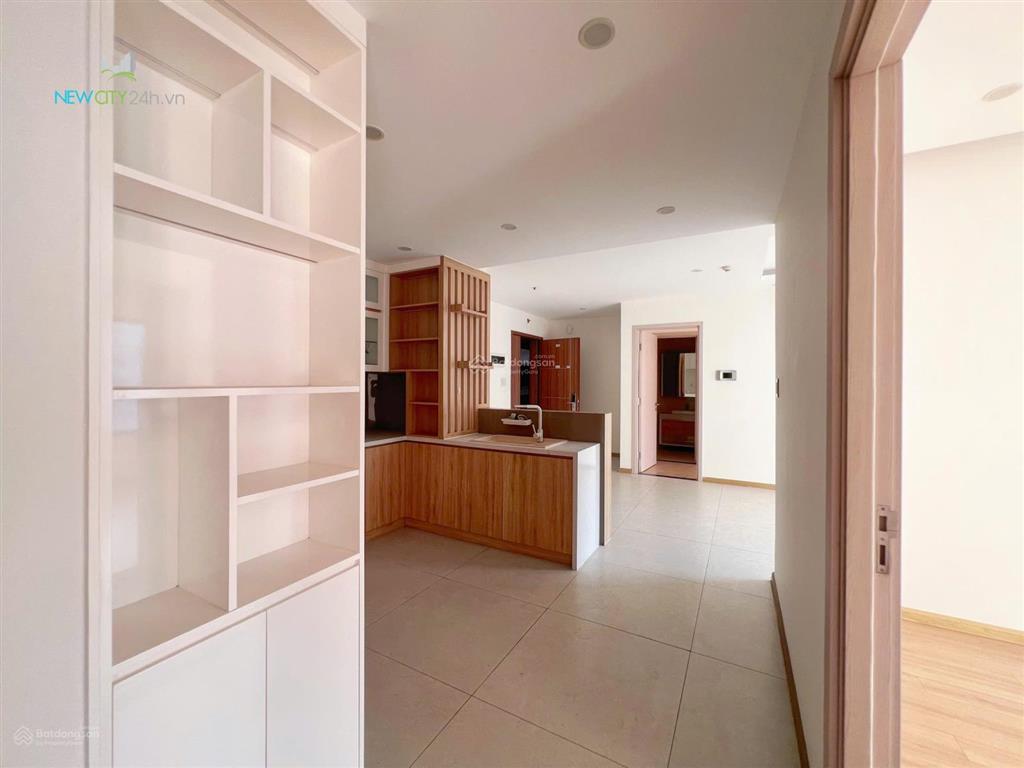 New city thủ thiêm | cho thuê 3pn ntcb  nhà trống, bếp toilet full, 4ml & rèm cửa