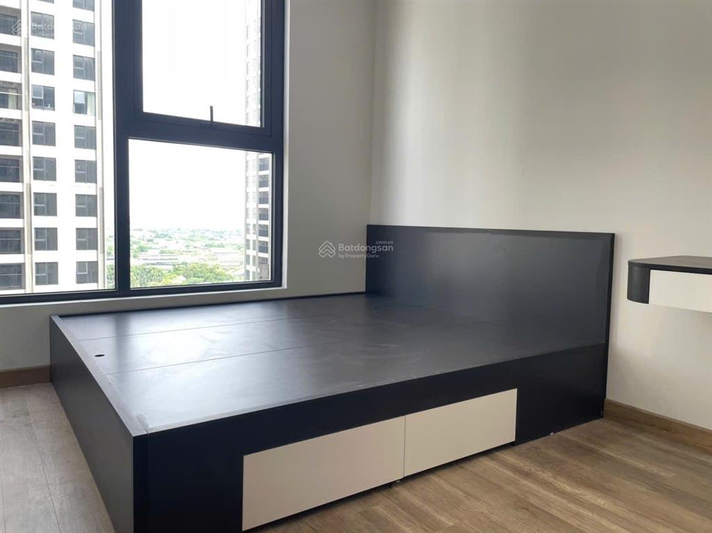 Cho thuê cc 2pn, 2wc, 83m2 full đồ dùng tại chung cư the wisteria, giá ưu đãi 12 triệu vnd