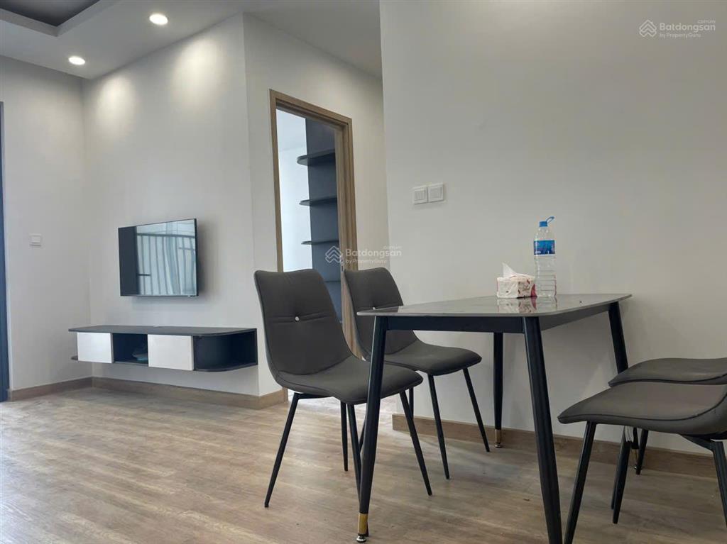 Cho thuê cc 2pn, 2wc, 83m2 full đồ dùng tại chung cư the wisteria, giá ưu đãi 12 triệu vnd