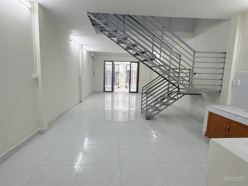 Bán căn nhà giá rẻ 77m2 mặt tiền thạnh lộc 16. chỉ 5, x tỷ   0903 136 ***.