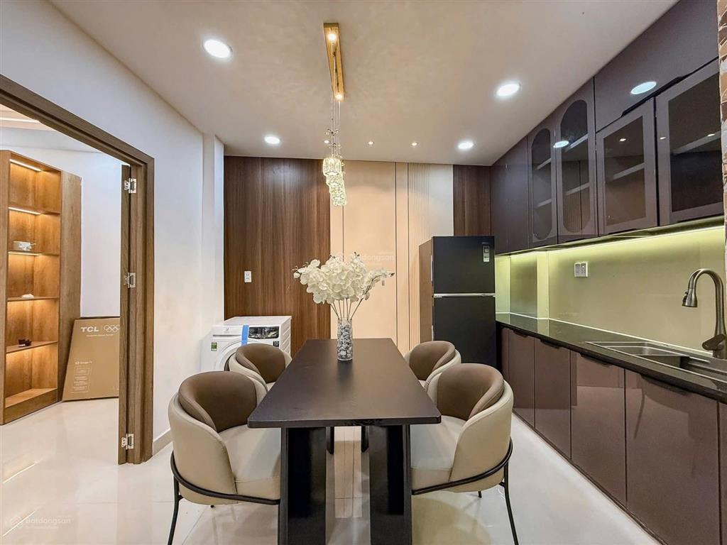 Bán căn nhà đẹp giá rẻ 60m2 bình thạnh 4pn chỉ nhỉnh 6 tỷ