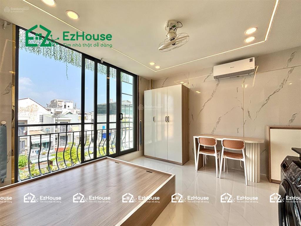 Khai trương dự án mới full nội thất có ban công ngay công viên làng hoa