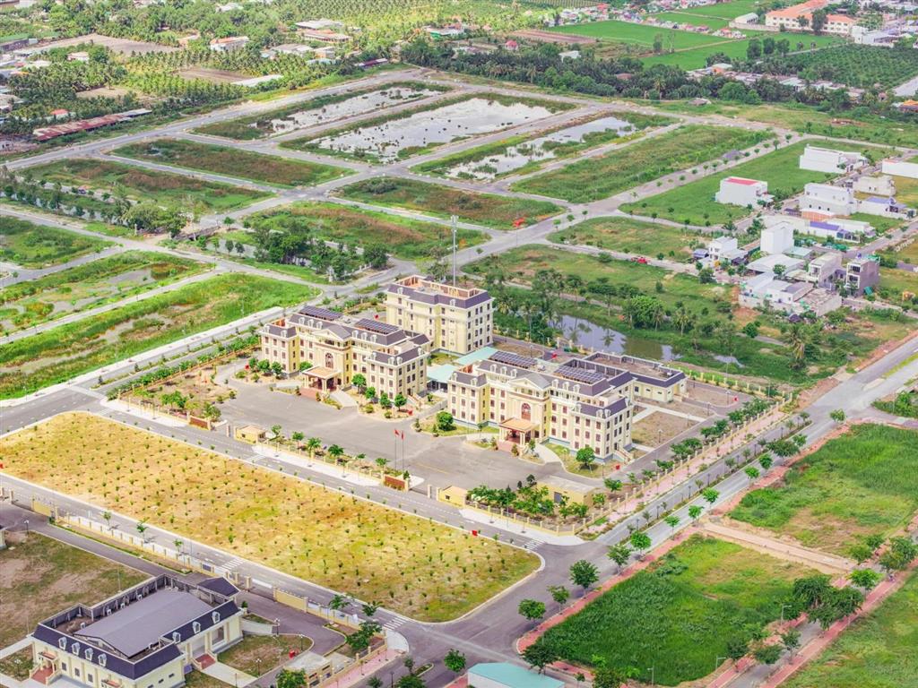 Đất nền shr trung tâm hành chính thủ thừa, mt đt818, cạnh coop mart, kcn thủ thừa