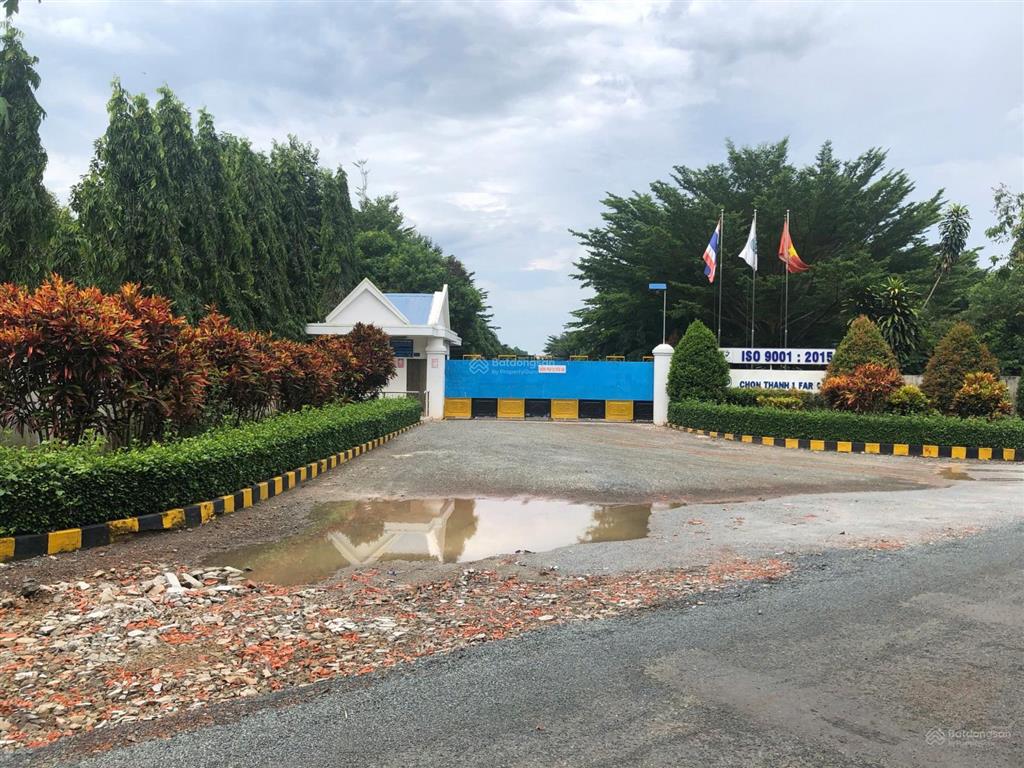Kẹt tiền kd tôi cần bán gấp 2290m2 đất shr, mt ngay kcn, nhà máy đang hđ nhộn nhịp. giá 250tr