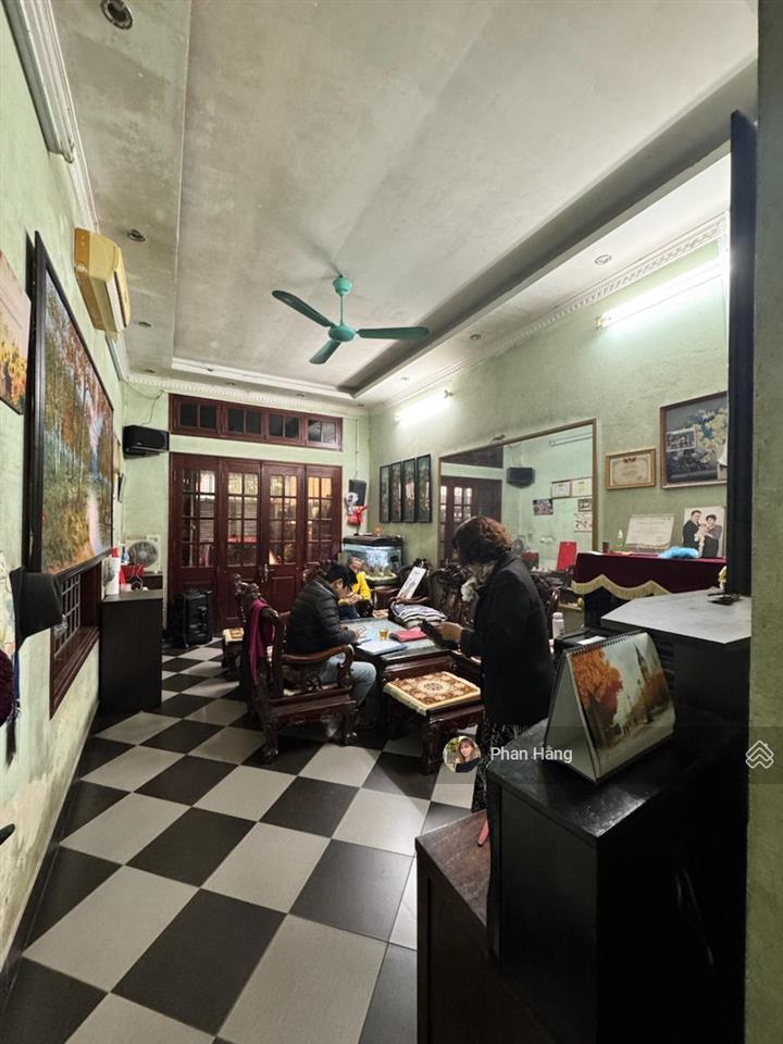 Bán đất tặng nhà 3 tầng ngọc thuỵ  oto ngủ  mặt ngõ thông thẳng tắp gần phố