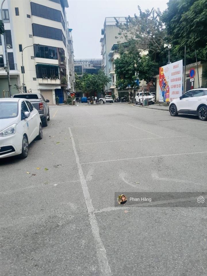 Bán nhà tđc phố trạm  siêu phẩm mặt tiền khủng  phân lô  ô tô tránh  vỉa hè  khu vực sầm uất.