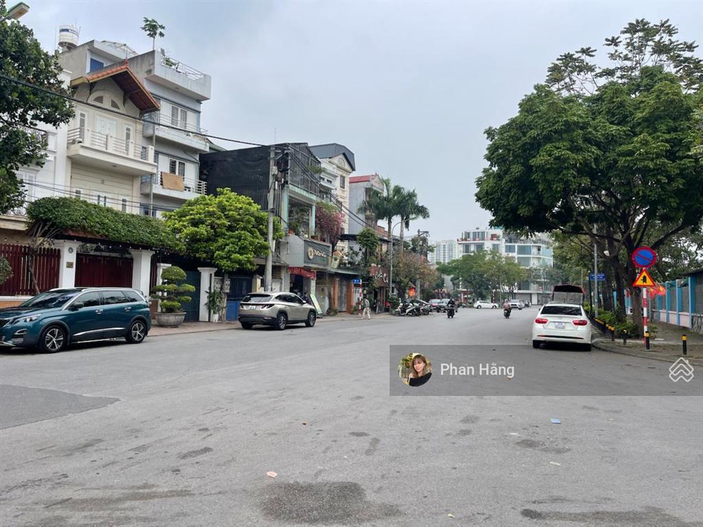 Bán nhà sân vườn ái mộ bồ đề  oto ngủ  khu dân trí cao