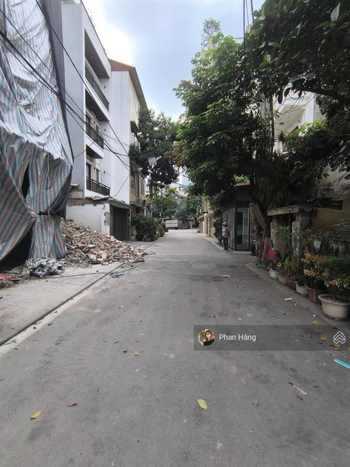 Bán nhà phân lô vip lâm hạ  sát công viên  gần trường quốc tế bệnh viện tâm anh  dân trí cao