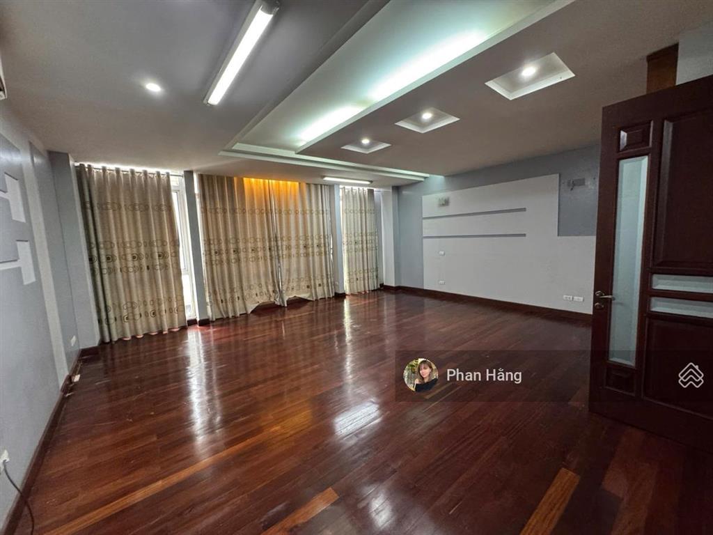 Bán nhà lâm hạ  siêu phẩm phân lô 7 tầng thang máy  oto tránh  vip long biên