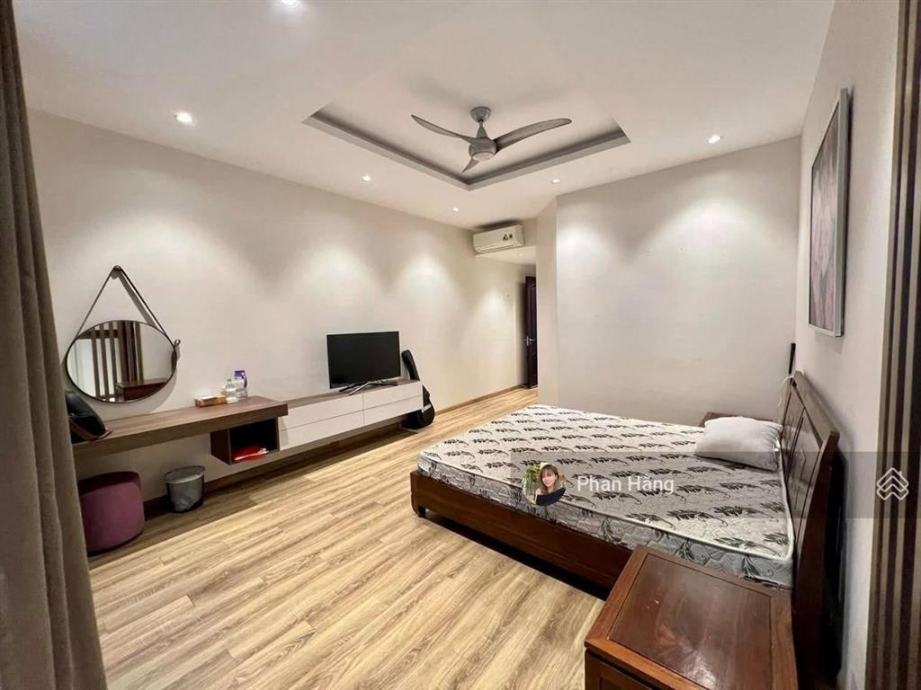 Bán biệt thự lô góc  vinhomes riverside  2 mặt tiền cực vip ngay trục chính vào kđt