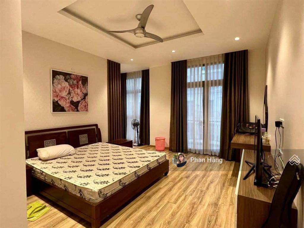 Bán biệt thự lô góc  vinhomes riverside  2 mặt tiền cực vip ngay trục chính vào kđt