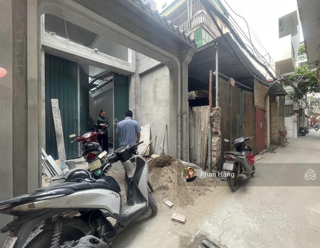 Bán nhà hoàng như tiếp  nhà xây độc lập 7 tầng thang máy  ngõ thông  10m ra mặt phố