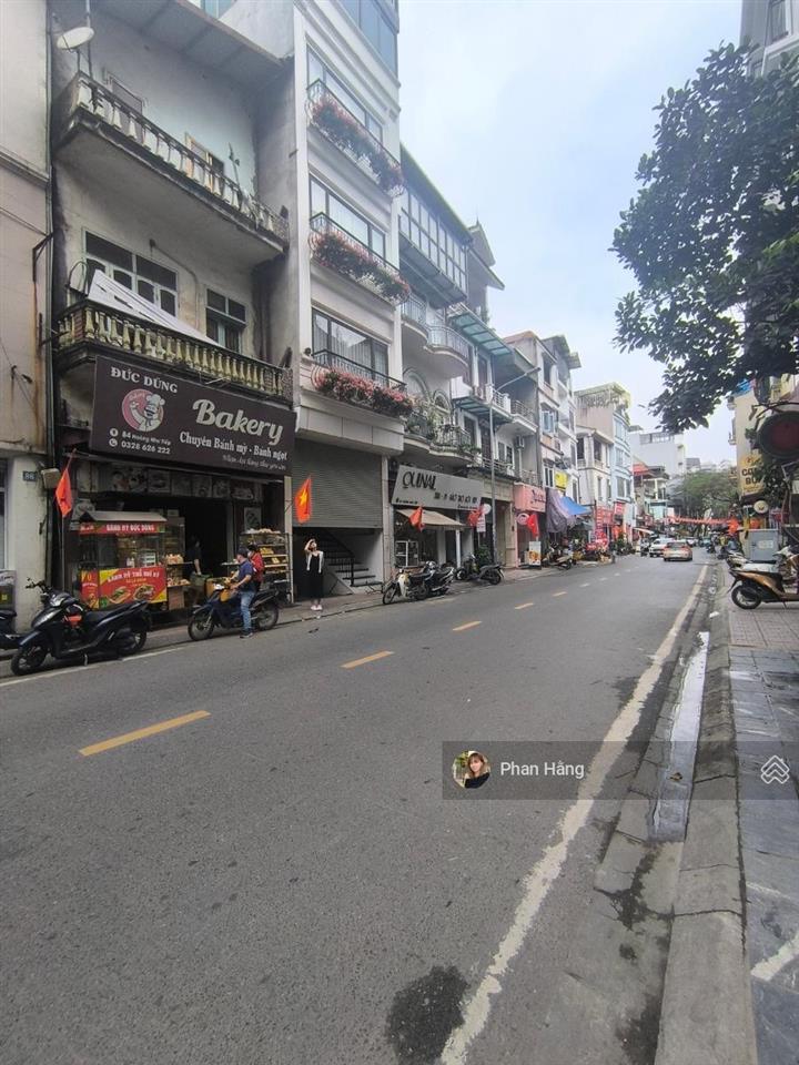 Bán nhà mặt phố ái mộ  lô góc 2 mặt tiền  kinh doanh sầm uất  khu dân trí cao ở sướng