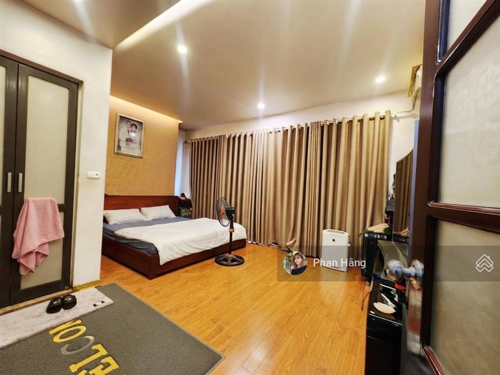 Bán nhà mặt phố cổ linh  130m2 mt khủng 12m  vỉa hè rộng  kinh doanh dòng tiền  giữ tài sản