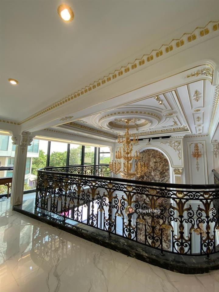 Bán nhà mặt phố lâm hạ  lô góc mặt phố  oto tránh vỉa hè kinh doanh  view sân bay, hồ điều hoà