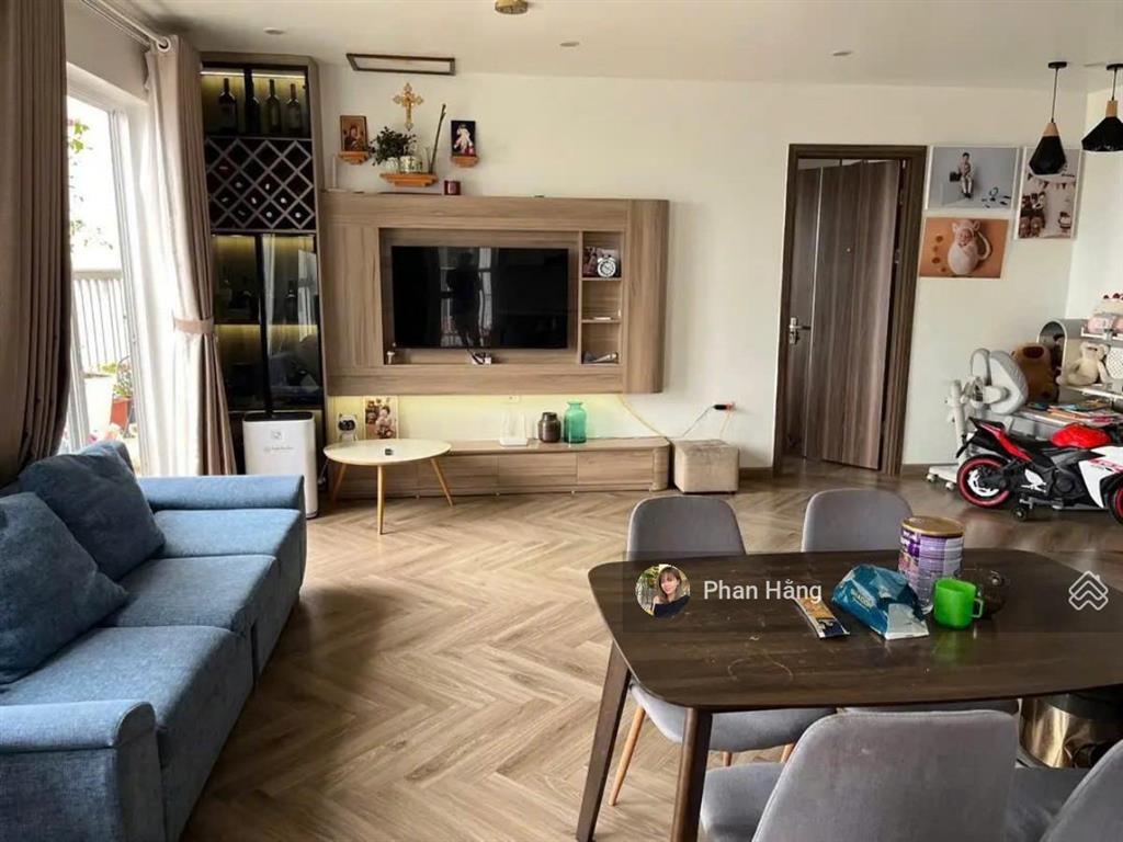 Bán căn hộ chung cư berriver long biên  2pn2wc tòa n03