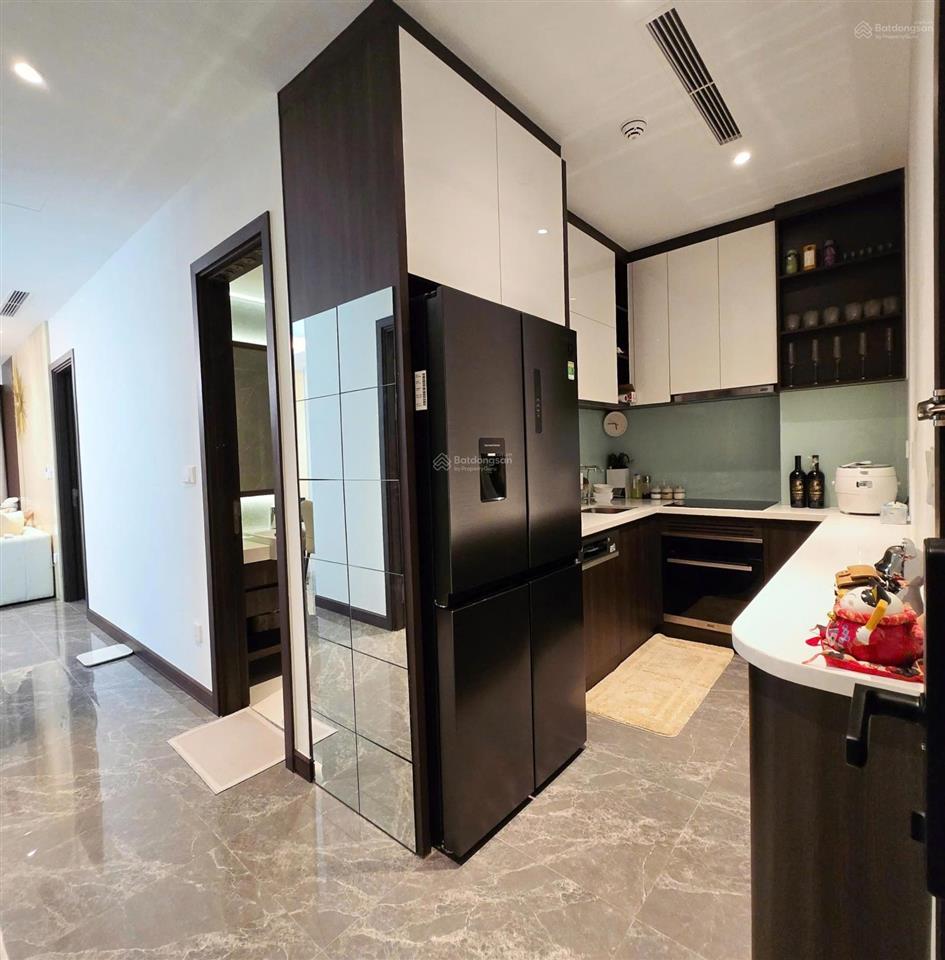 Chính chủ gửi bán căn 3n2wc full nội thất mới tinh ngay cạnh vành đai 1 (đê la thành), vận hành 5*