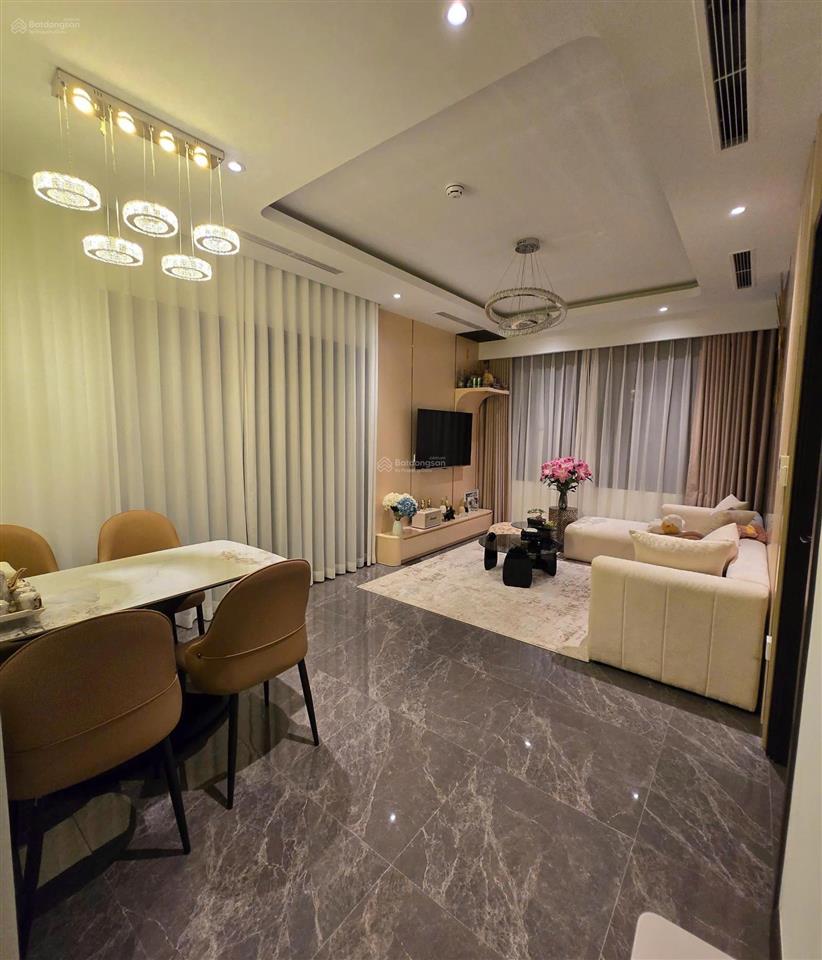 Chính chủ gửi bán căn 3n2wc full nội thất mới tinh ngay cạnh vành đai 1 (đê la thành), vận hành 5*