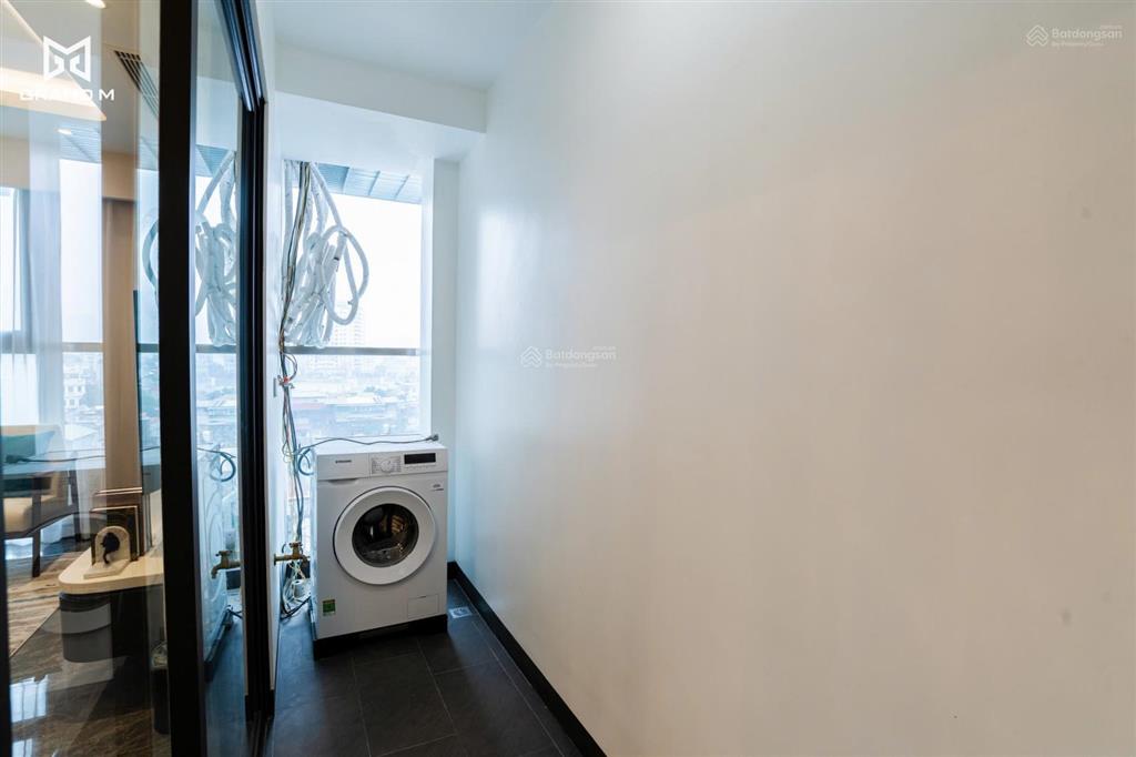 Chính chủ gửi bán căn 2n2wc full nội thất mới tinh ngay cạnh vành đai 1 (đê la thành)