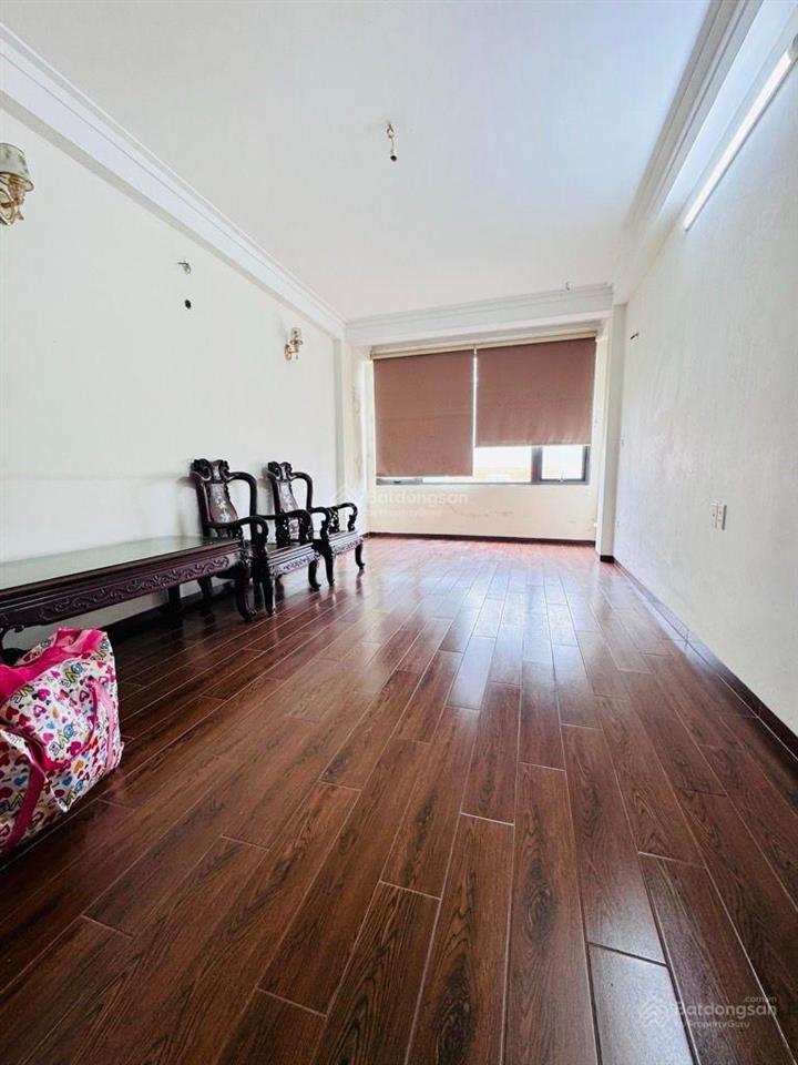 Bán nhà dân xây  6 tầng 45m2  ô tô đỗ cửa  đền lừ  giá đầu tư