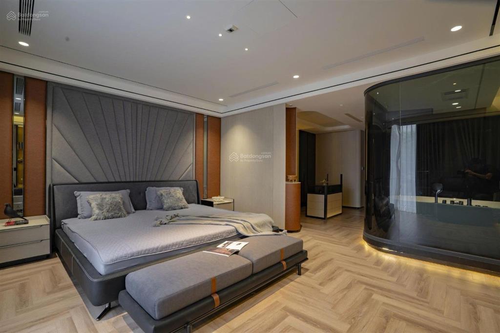 Ô tô đỗ cửa phố bạch mai 6 tầng thang máy  hơn 10 tỷ ngôi nhà chỉ cách mặt phố bạch m