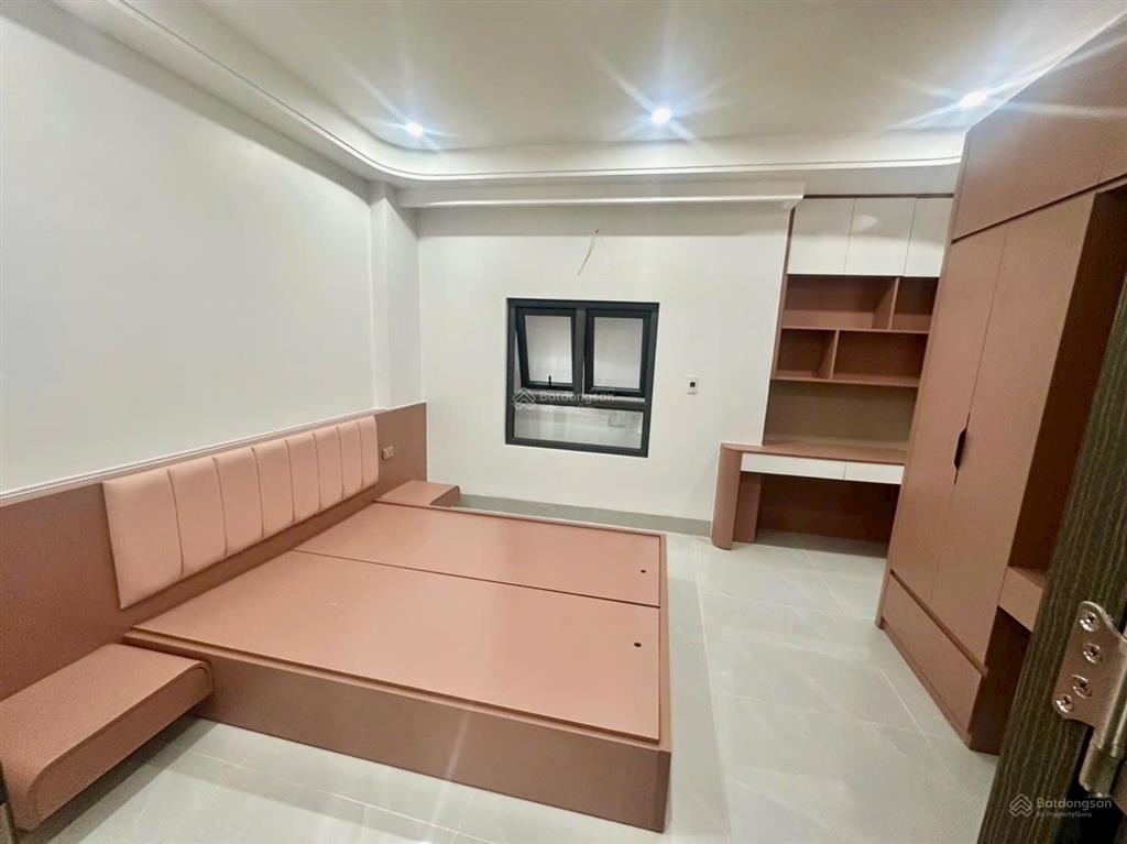 Hơn 9 tỷ bán nhà thạch bàn 58m25 tầng thang máyô tô đỗ cổngfull nội thấtpháp lý chuẩn