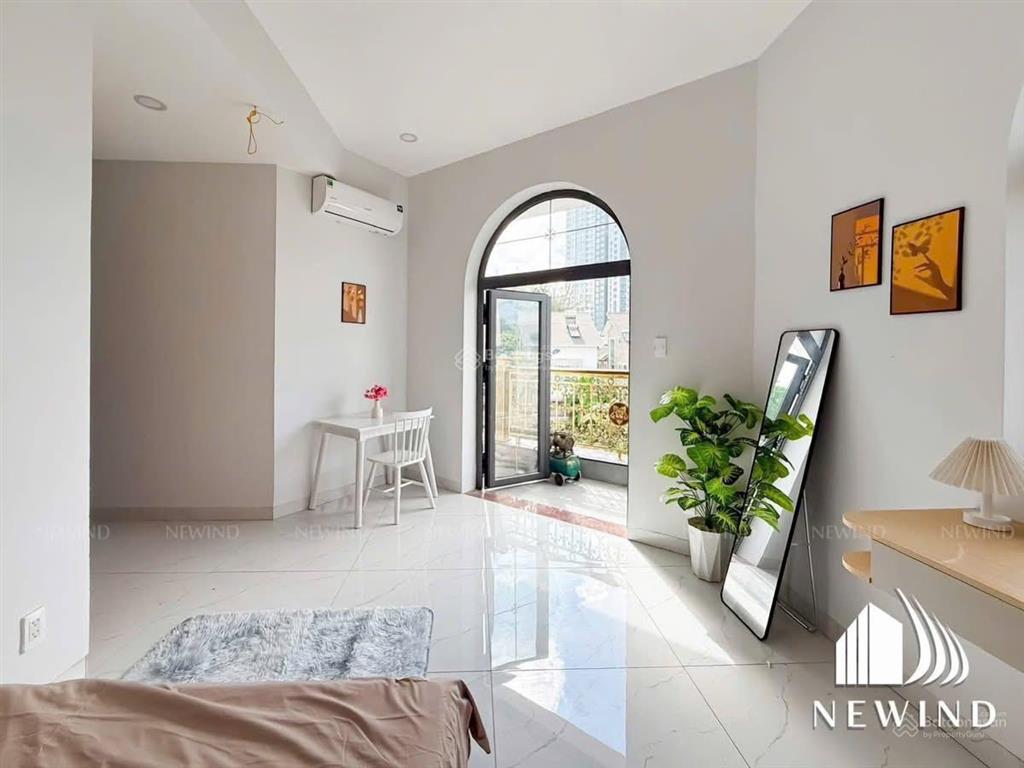 Khai trương studio balcony new 100% huỳnh văn bánh phú nhuận gần cầu công lý  bờ kè trường sa