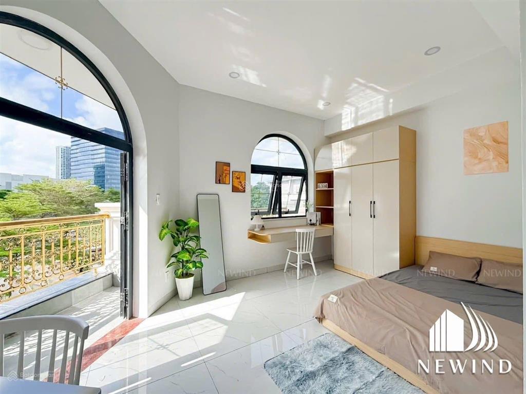 Khai trương studio balcony new 100% huỳnh văn bánh phú nhuận gần cầu công lý  bờ kè trường sa