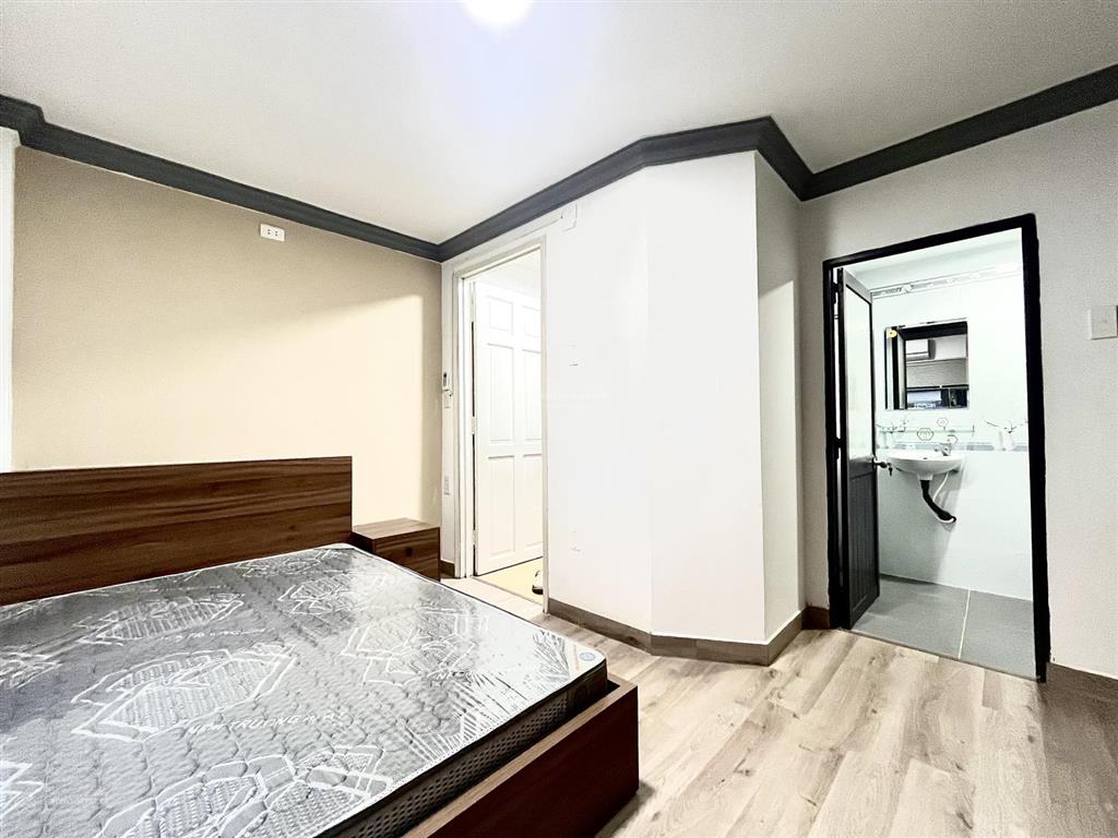 Khai trương studio balcony + mgr quận phú nhuận gần ẩm thực phan xích long  bờ kè trường sa