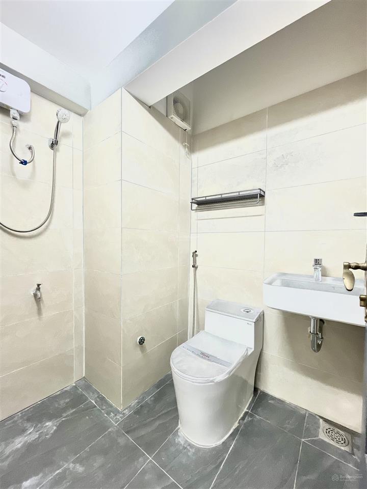 Khai trương studio balcony + mgr quận phú nhuận gần ẩm thực phan xích long  bờ kè trường sa