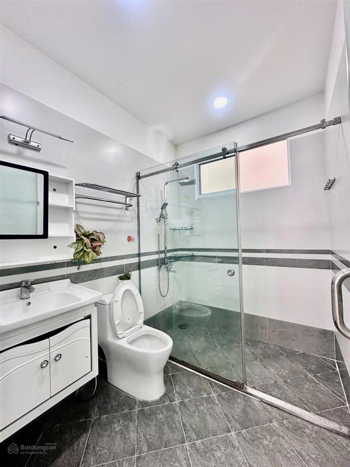 Studio balcony + mgr 50m2 ngay đường phan đăng lưu gần ẩm thực phan xích long  ngã tư phú nhuận