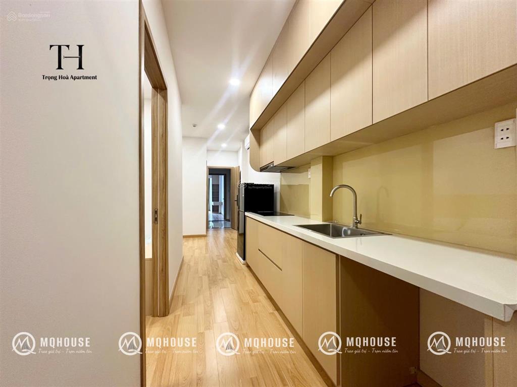 2pn1wc  full nội thất  đường huỳnh văn bánh gần bờ kè trường sa  cầu lê văn sỹ phú nhuận