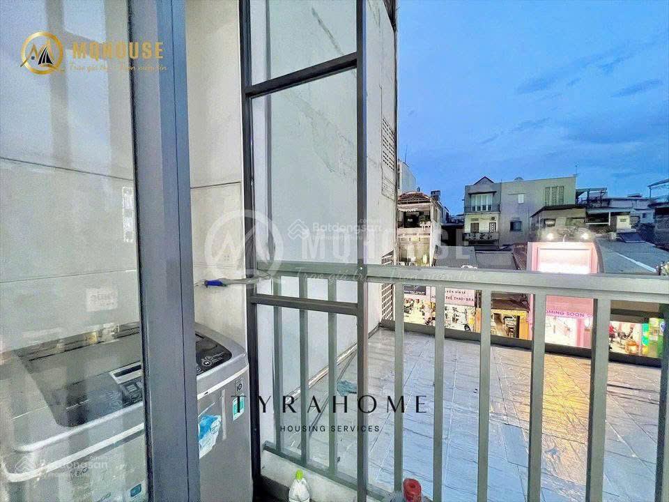 Căn hộ 1pn balcony  thang máy tại phan đình phùng gần cầu kiệu  bợ kè trường sa ngã tư phú nhuận