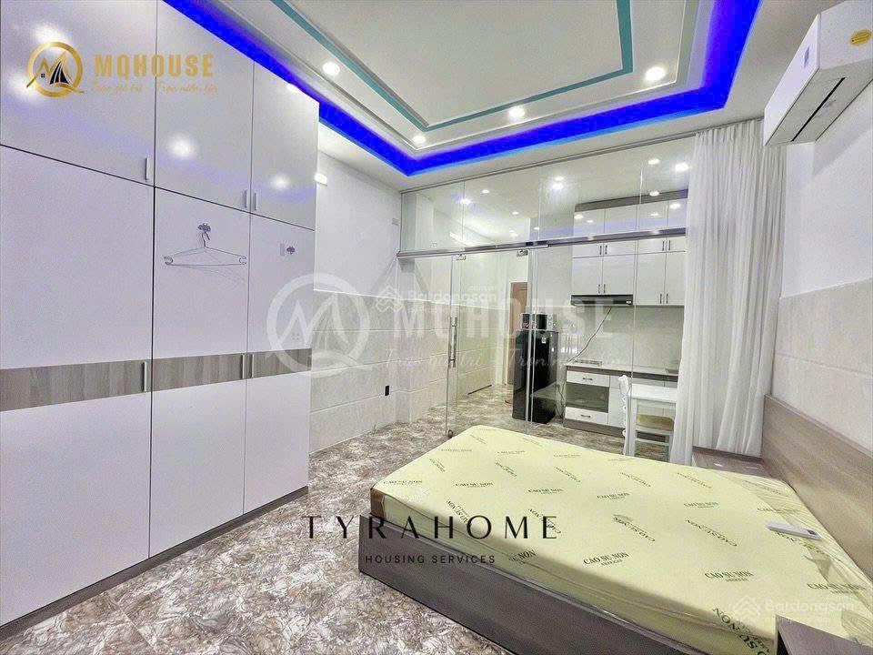 Căn hộ 1pn balcony  thang máy tại phan đình phùng gần cầu kiệu  bợ kè trường sa ngã tư phú nhuận