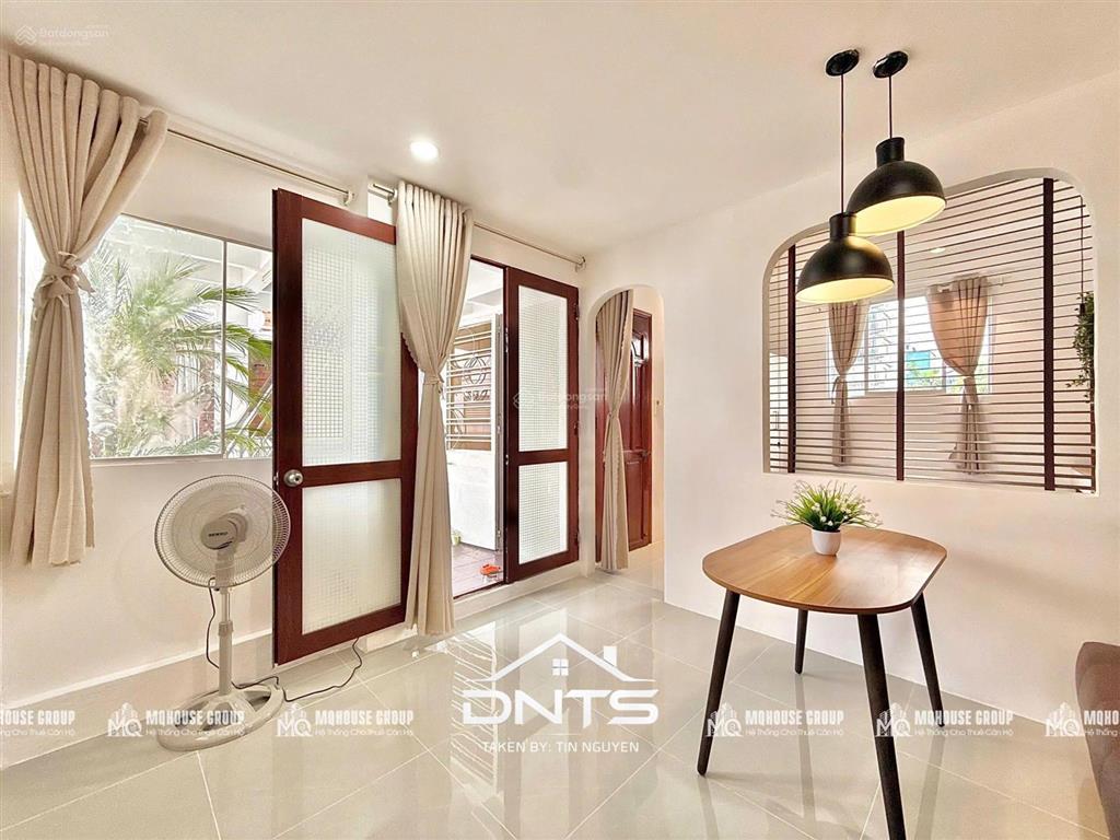 1pn balcony, giặt riêng tại trần quang khải, công viên lê văn tám, bờ kè hoàng sa quận 1