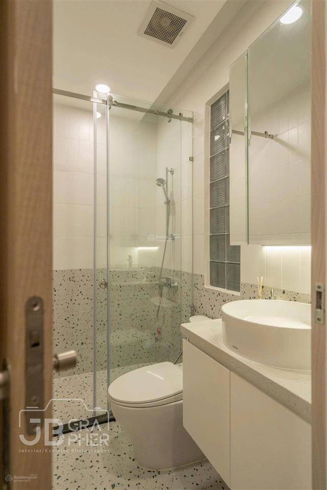Căn hộ 1pn balcony  thang máy phan xích long, phú nhuận gần bờ kè hoàng/trường sa, tiện đi quận 1