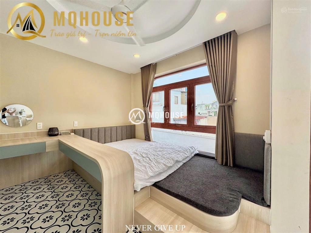 Căn hộ studio balcony  giặt riêng  hiện đại  ngay bờ kè hoàng sa  chợ thị nghè  quận 1