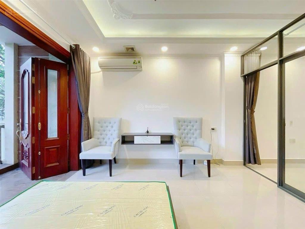 Cho thuê 1pn balcony + mgr đường trần quang khải quận 1, gần cầu hoàng hoa thám, nhà thờ tân định