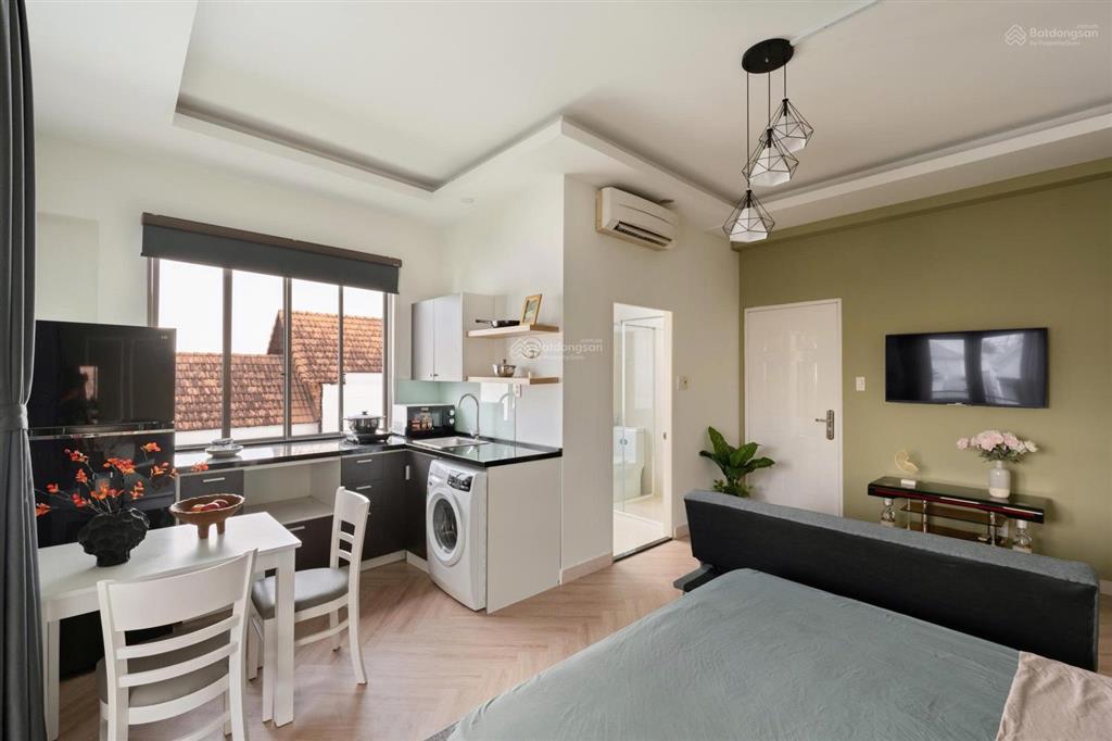 Chdv balcony  mgr đường lý chính thắng gần bờ kè hoàng sa  terra royal quận 3