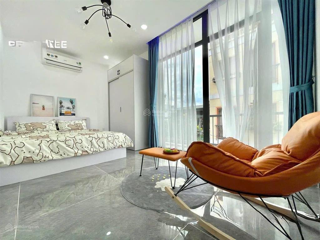 Căn hộ 1pn balcony  giặt riêng  thang máy ngay bờ kè hoàng sa/trường sa, cầu điện biên phủ quận 1