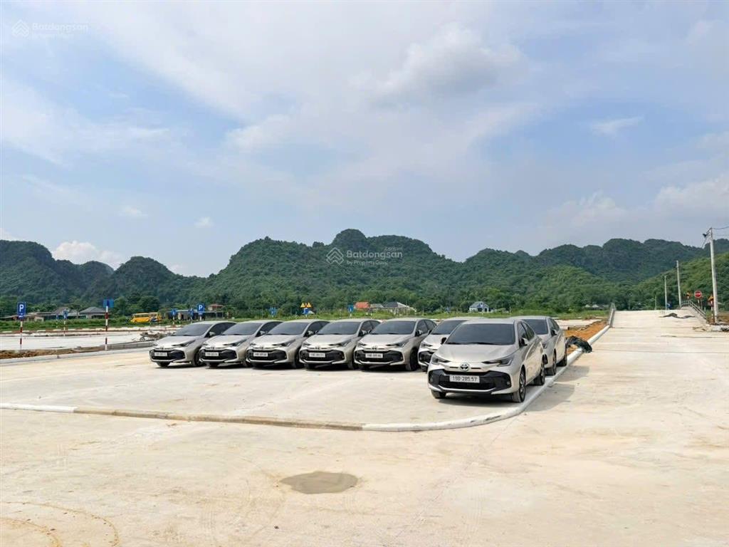 Lô góc 1824m2 1.000m2 đất ở mặt tiền 35m thống nhất, lạc lương, yên thủy, hòa bình
