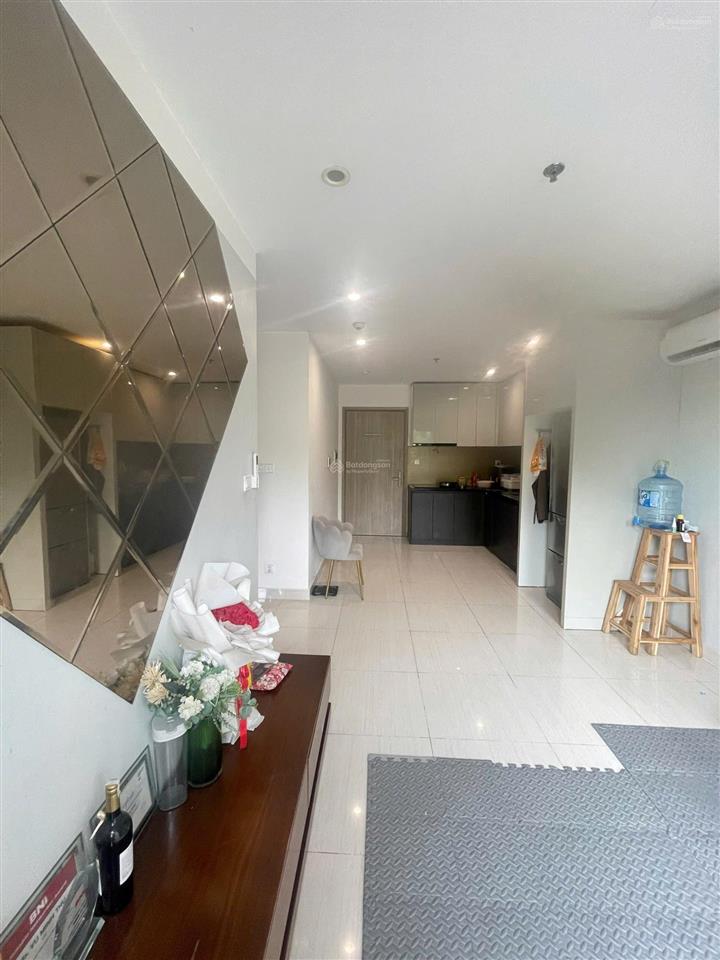 Bán nhanh căn hộ 2pn 1wc giá 3,3x tỷ, full nội thất, sổ đỏ cầm tay