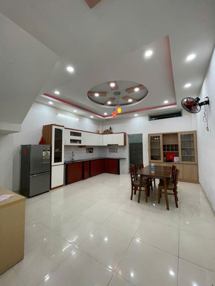 CHO THUÊ NHÀ KĐT PHƯỚC LONG A - ĐƯỜNG VƯƠNG THỪA VŨ 