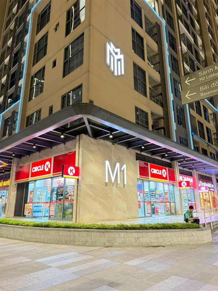 Bán căn shop chân đế góc tòa masteri lake vin 1 diện tích 111,2m2 giá gốc chỉ 12,6 tỷ 0911 051 ***