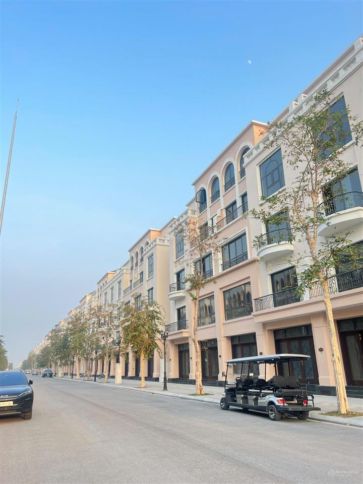 Bán nhanh căn liền kề 48m2 khu hải âu hướng đông nam giá chỉ 7,2 tỷ tại vin 2  0911 051 ***