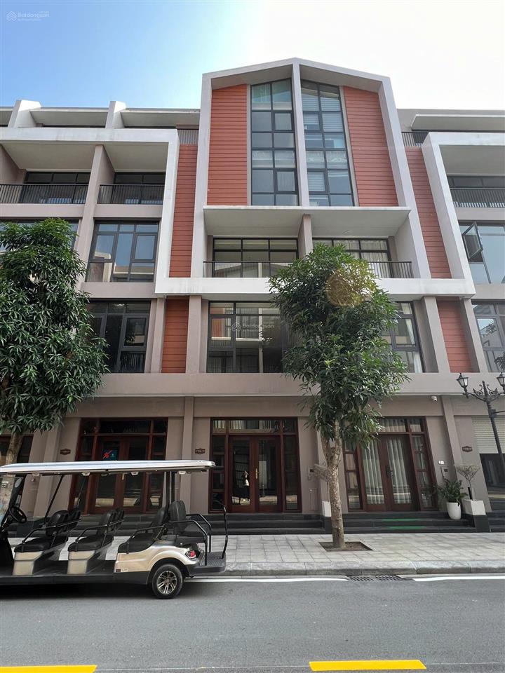 Căn liền kề 54m2 vinhomes ocean park 3 ngay công viên nước giá 7,6 tỷ  0911 051 ***