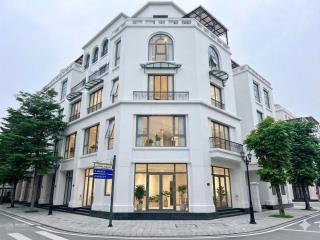 Căn góc rẻ nhất vin 2 diện tích 69m2 3 mặt thoáng đỗ xe thoải mãi giá 11,5 tỷ bao phí