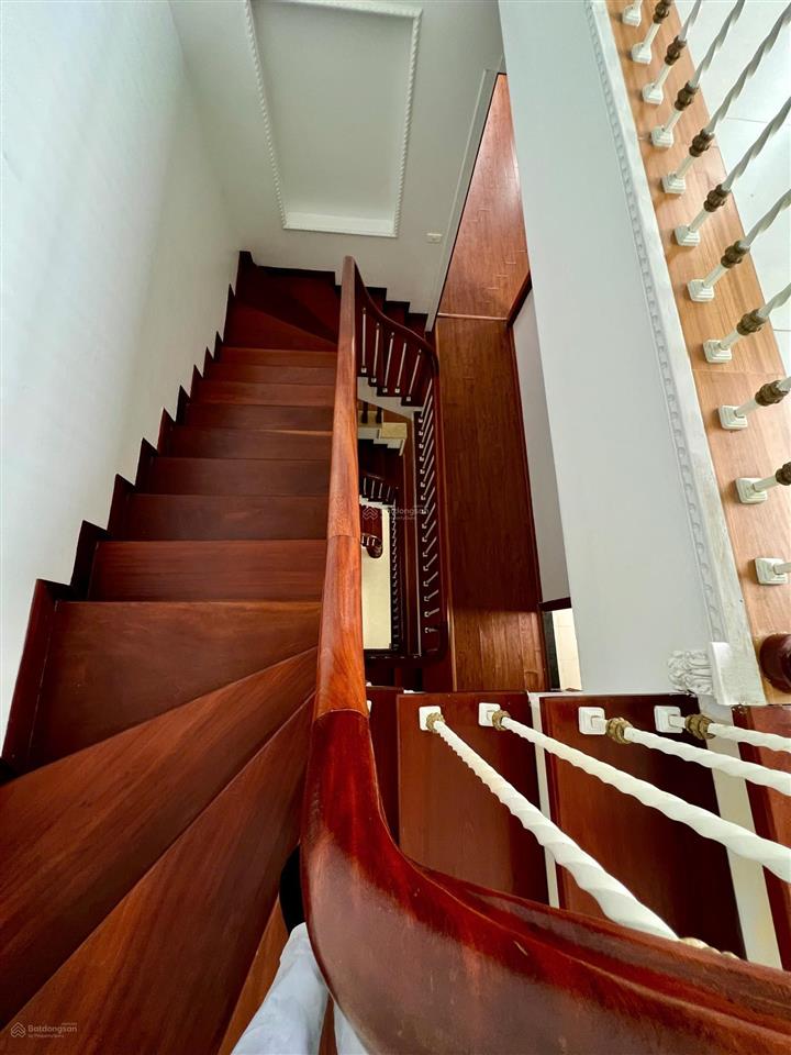Bán biệt thự góc khu compound khép kín, an ninh 24/7 vinhomes thăng long  0911 051 ***