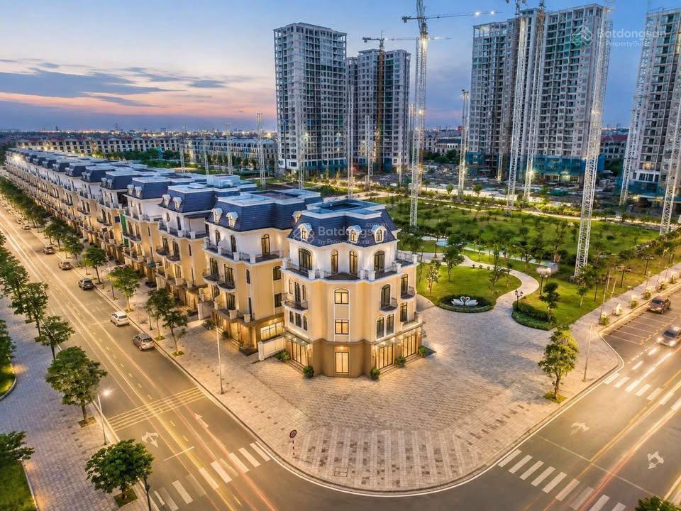 Siêu phẩm đơn lập góc ngay công viên trung tâm và cụm 9 tòa chung cư 378m2 giá 46,8 tỷ 0911 051 ***